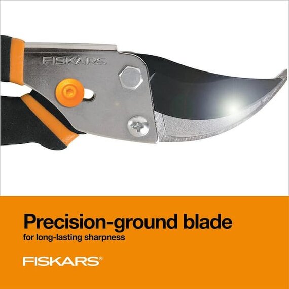 Fiskars Bypass Pruner - 5/8-in Cutting Capacity